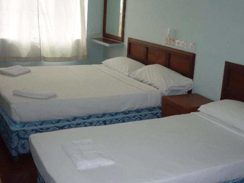 J &J Hotel Кота Кинабалу Екстериор снимка